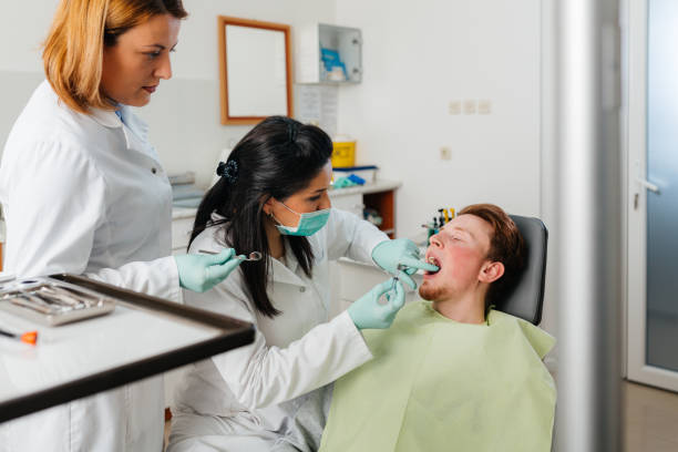 Best Pediatric Emergency Dentist in Golden Glades, FL